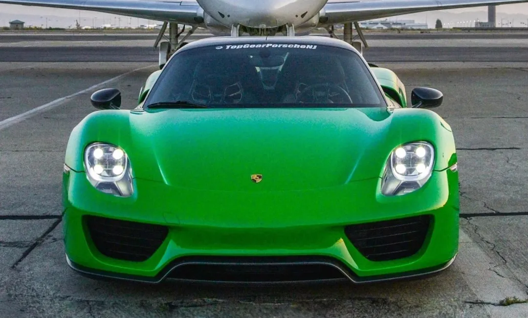 深圳專業(yè)汽車貼膜|想要生活過得去，身上總得有點(diǎn)“綠”--深圳中威車飾